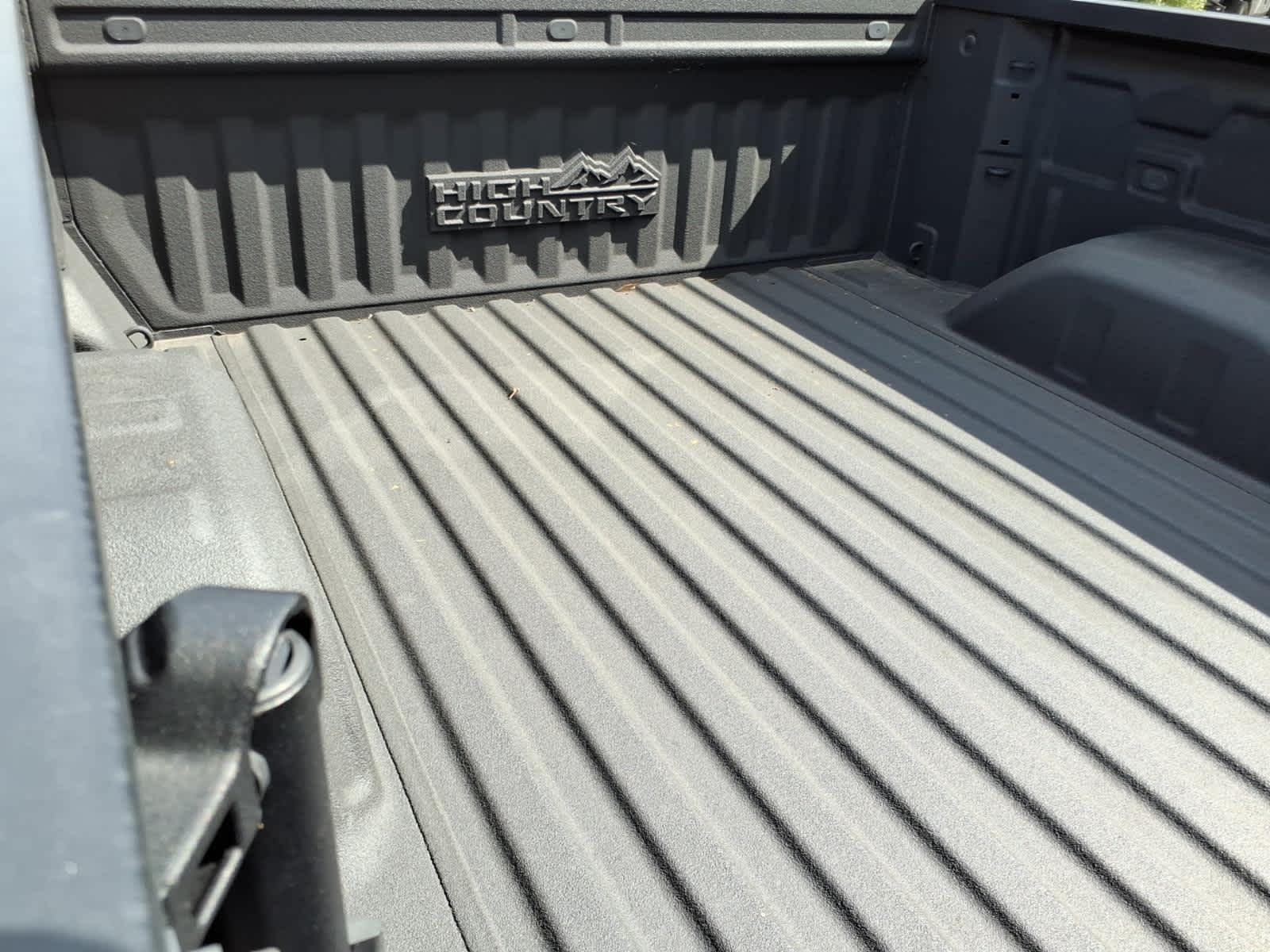 2023 Chevrolet Silverado 1500 4WD Crew Cab Short Bed High Country