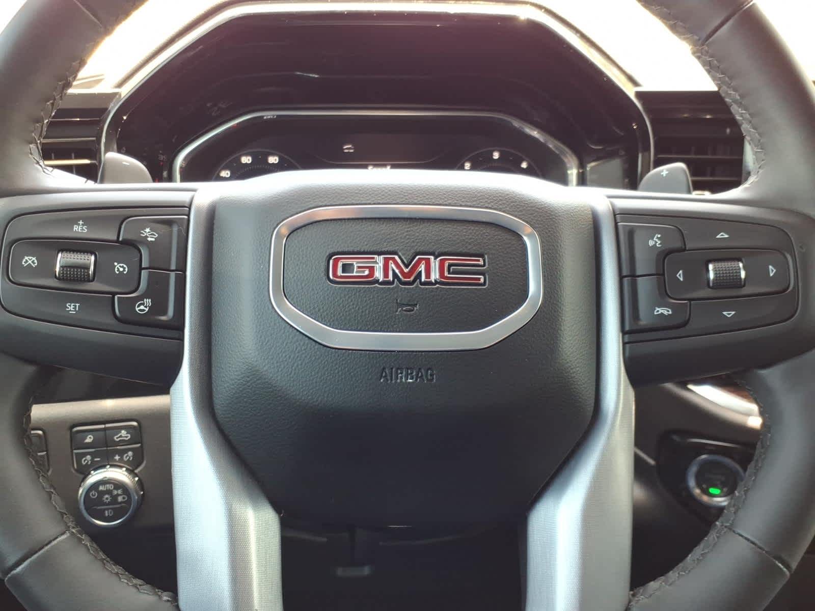 2025 GMC Sierra 1500 4WD Crew Cab Short Box Elevation with 3SB