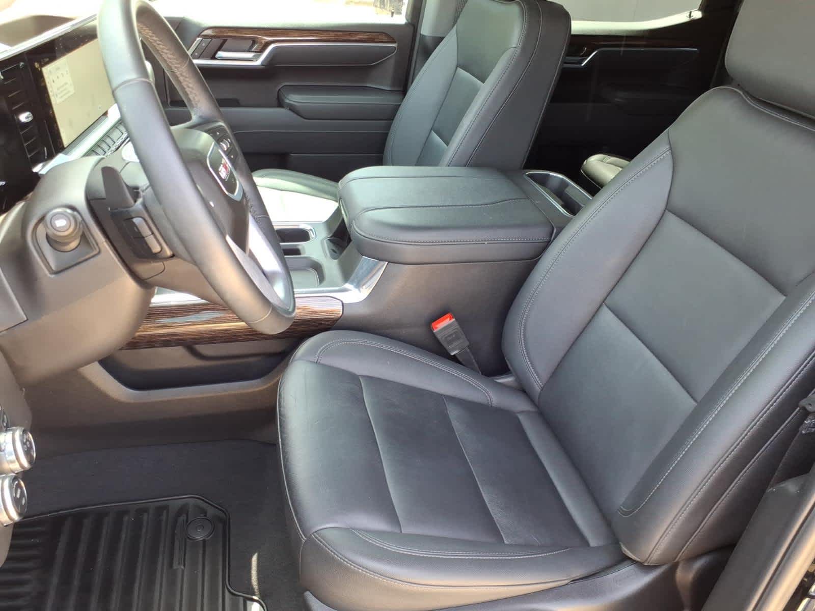 2025 GMC Sierra 1500 4WD Crew Cab Short Box Elevation with 3SB