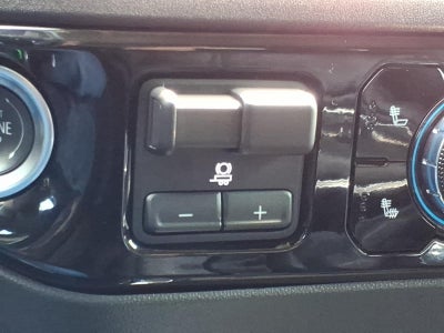 2025 GMC Sierra 1500 4WD Crew Cab Short Box Elevation with 3SB