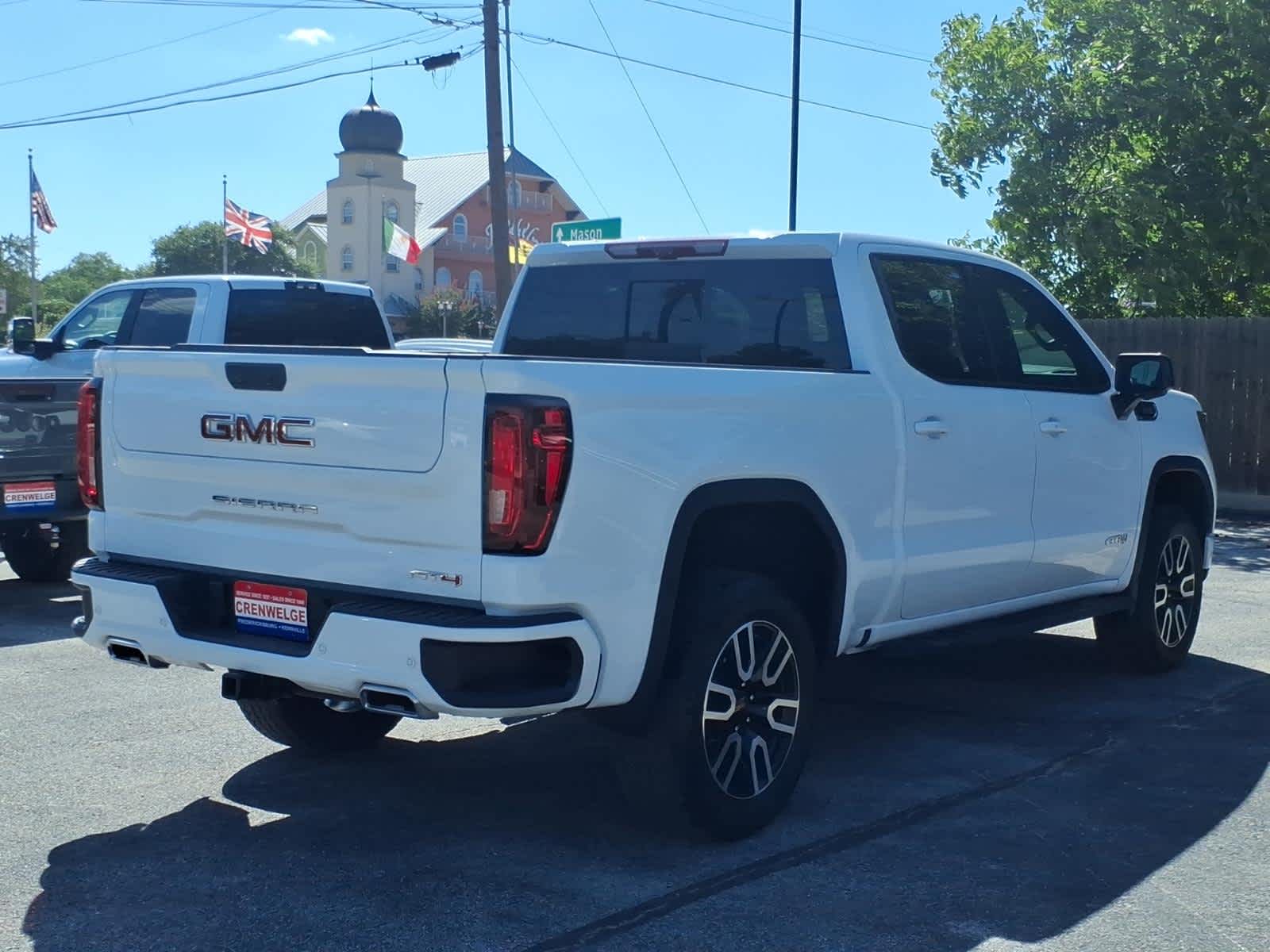 2025 GMC Sierra 1500 4WD Crew Cab Short Box AT4