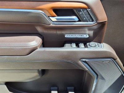 2022 GMC Sierra 1500 4WD Crew Cab Short Box Denali