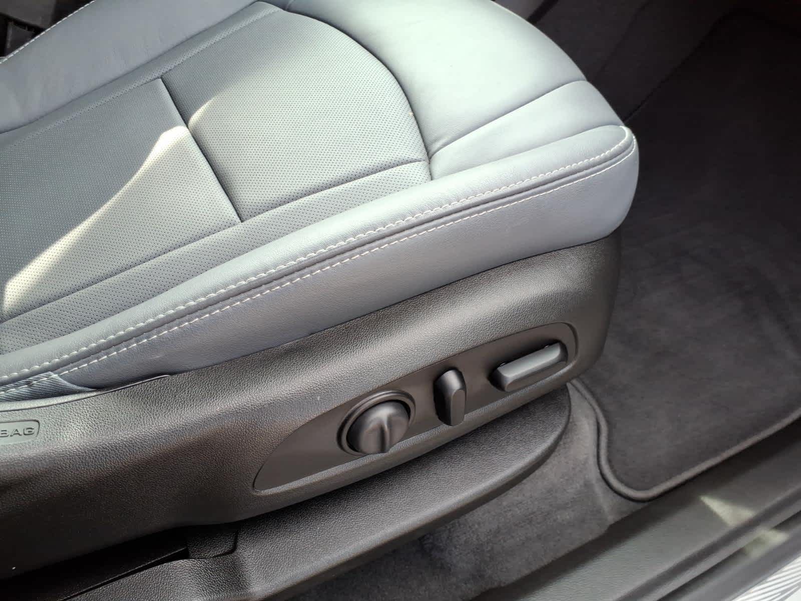 2020 Buick Enclave FWD Essence