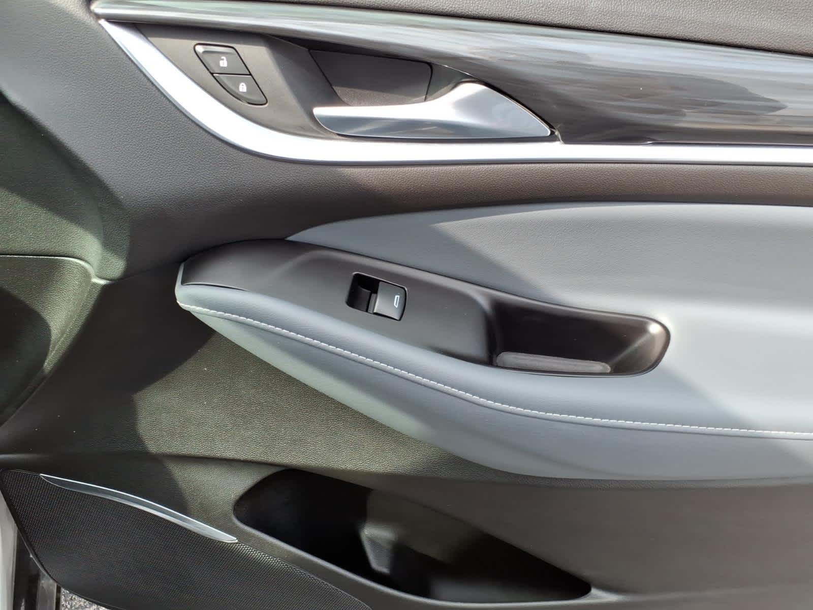 2020 Buick Enclave FWD Essence